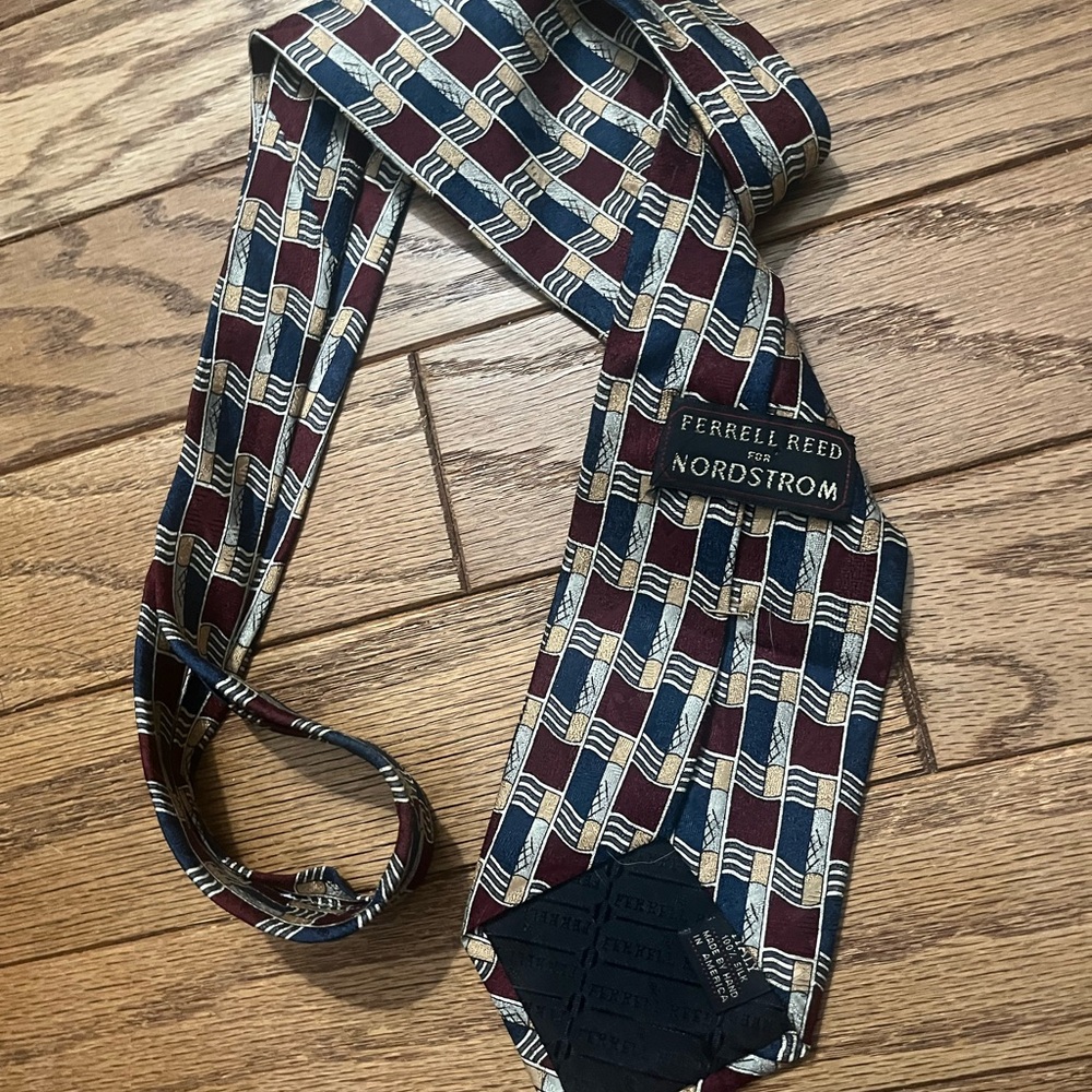 Classic Geometric Patterned Tie - image 2